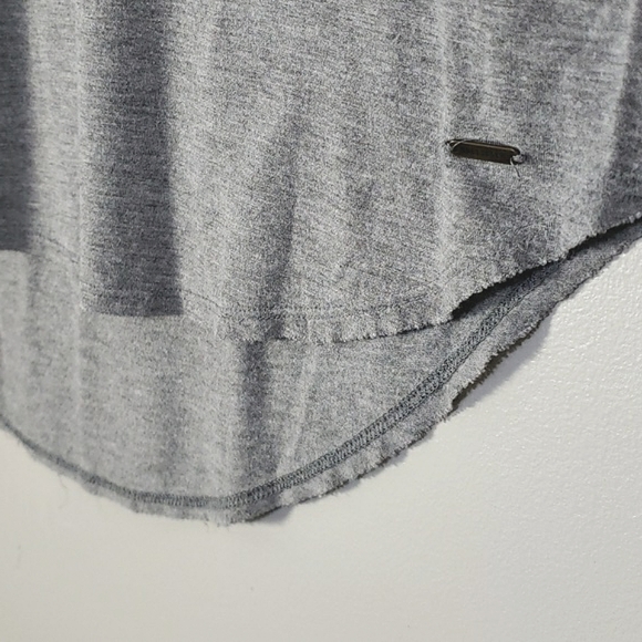Gray Hollister tee, size M - Picture 5 of 6